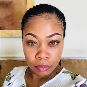 Meet your Posher, Latoya